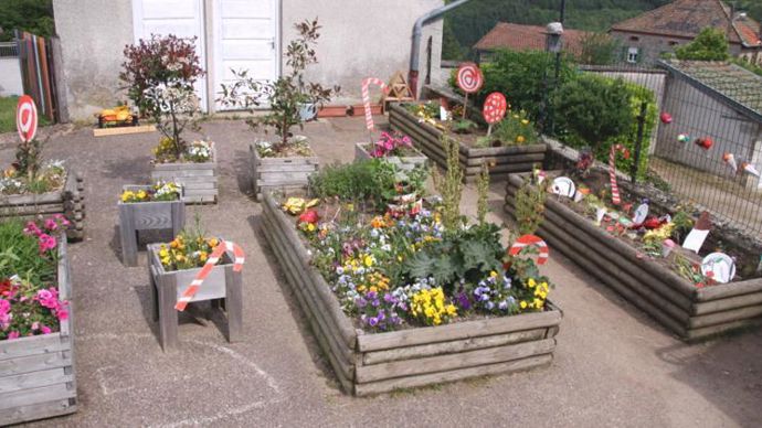 2e ex-aequo : école primaire publique Bourg des Noës (42).